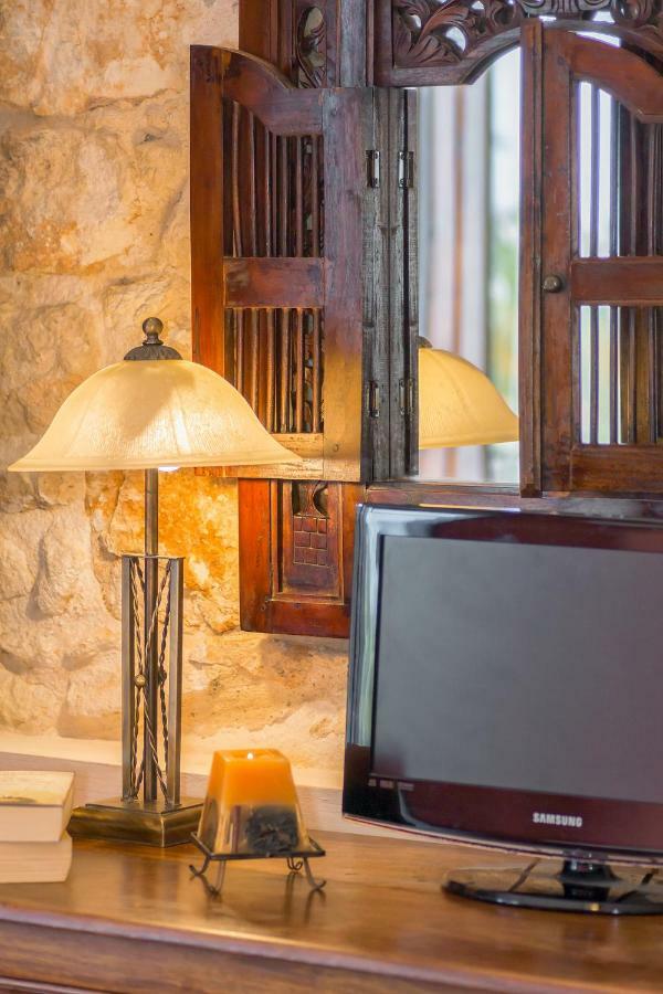 Elois Suites レティムノ エクステリア 写真